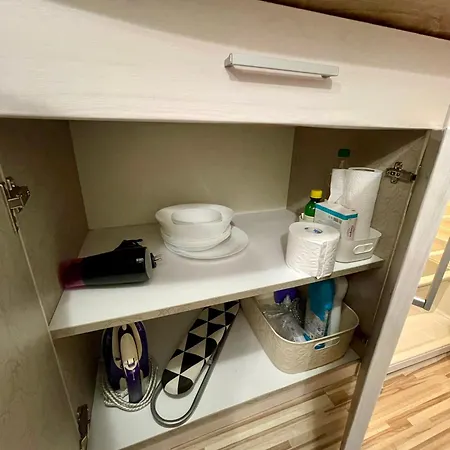 'the Conch' With Private Entrance And Bathroom Apartman Burgasz